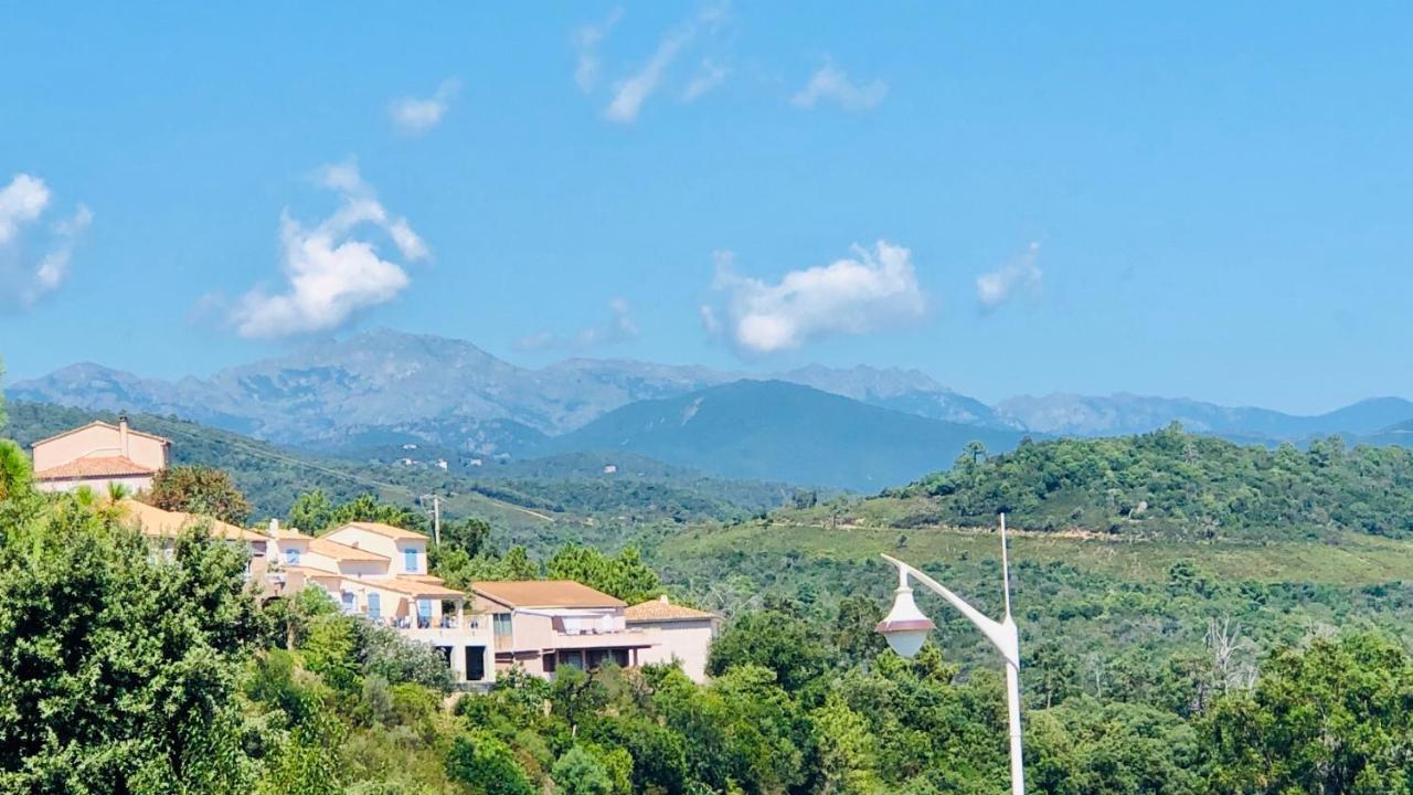 Appartement Vue Mer, Riviere Et Montagnes Sari-Solenzara Bagian luar foto